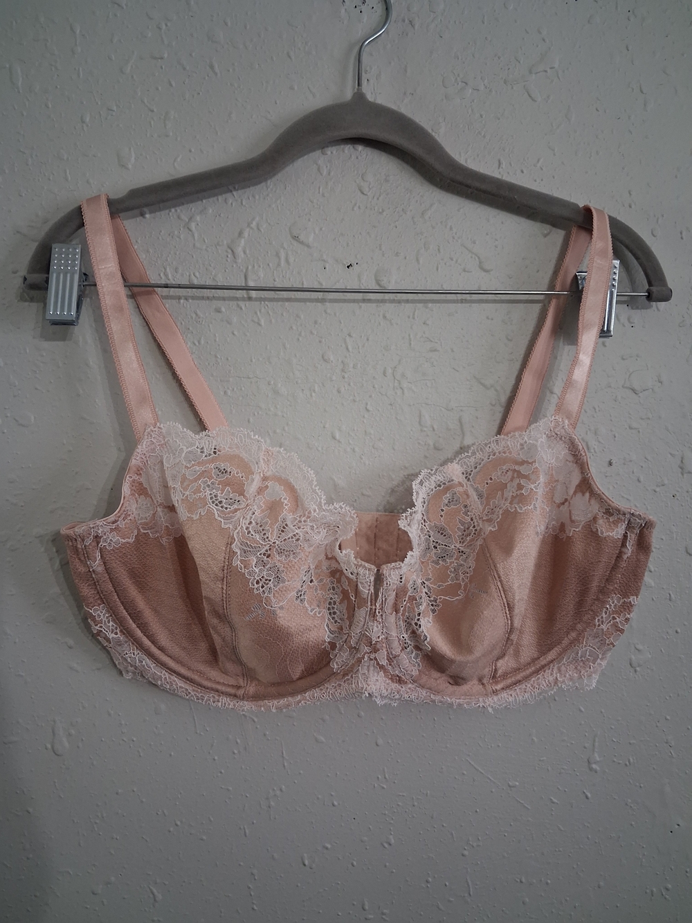 Wacoal 36dd nude lace bra sexy lingerie eyelet bridal like new